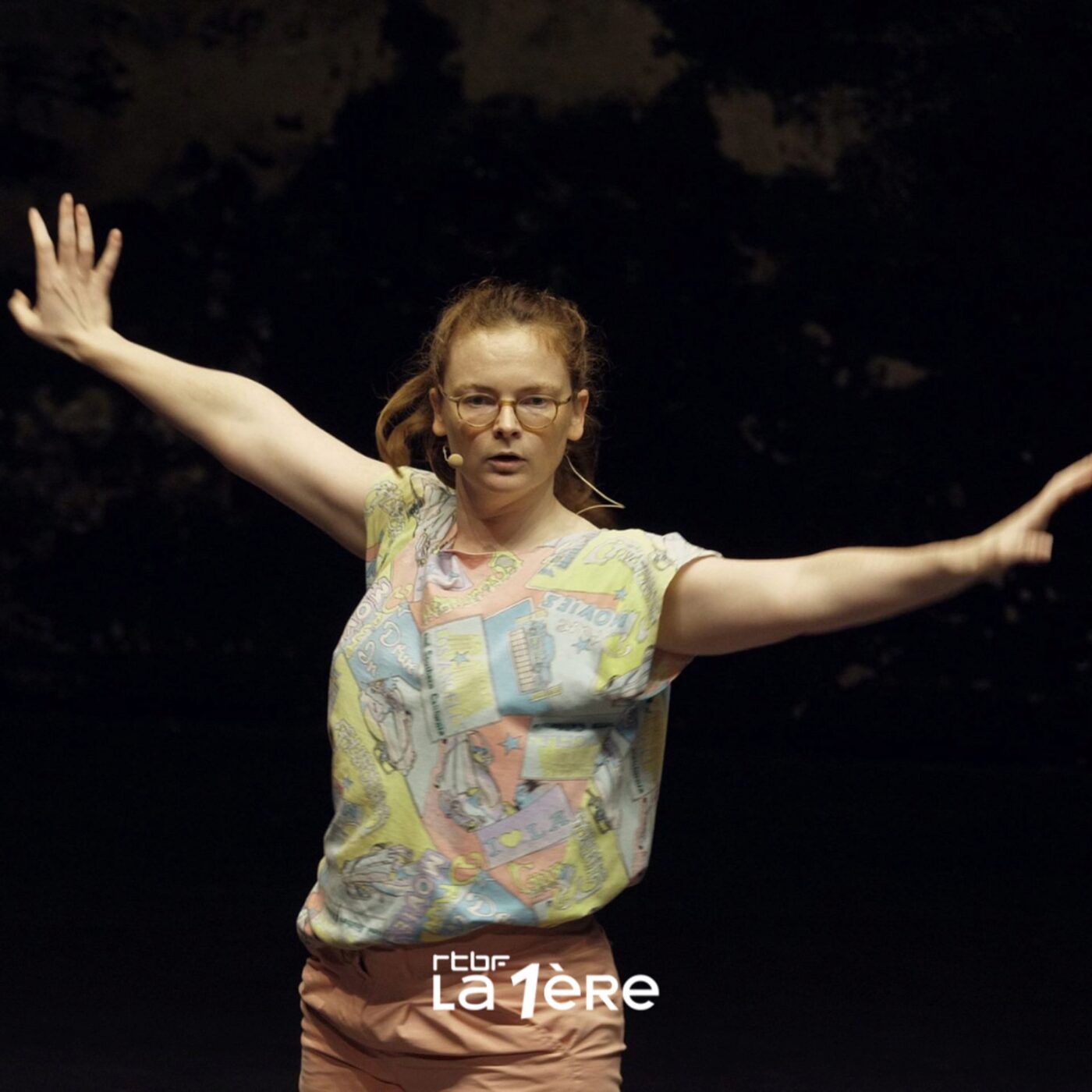 Interview avec Coline Struyf et Ondine Cloez pour "Vacances vacance" pour le Festival Métamorphose au Théâtre Varia Interview avec Coline Struyf et Ondine Cloez pour "Vacances vacance" pour le Festival Métamorphose au Théâtre Varia