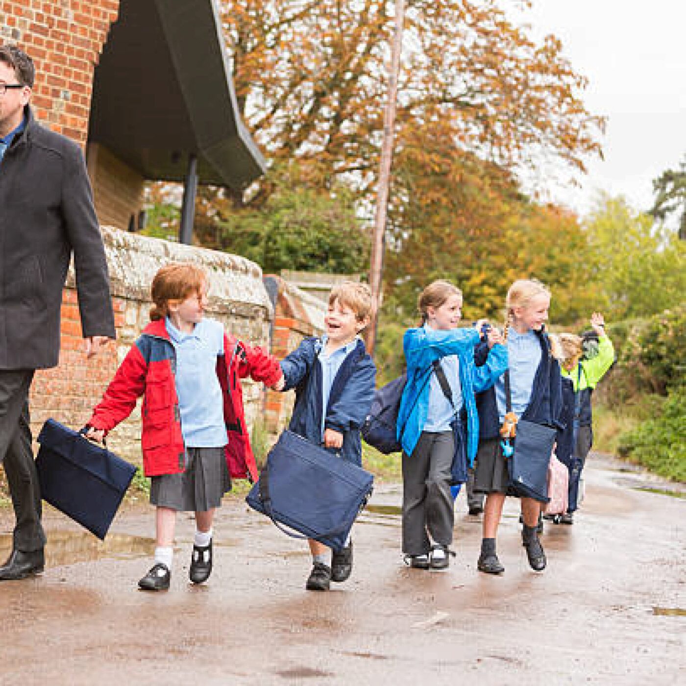 Éducation : des difficultés croissantes en milieu rural episode artwork