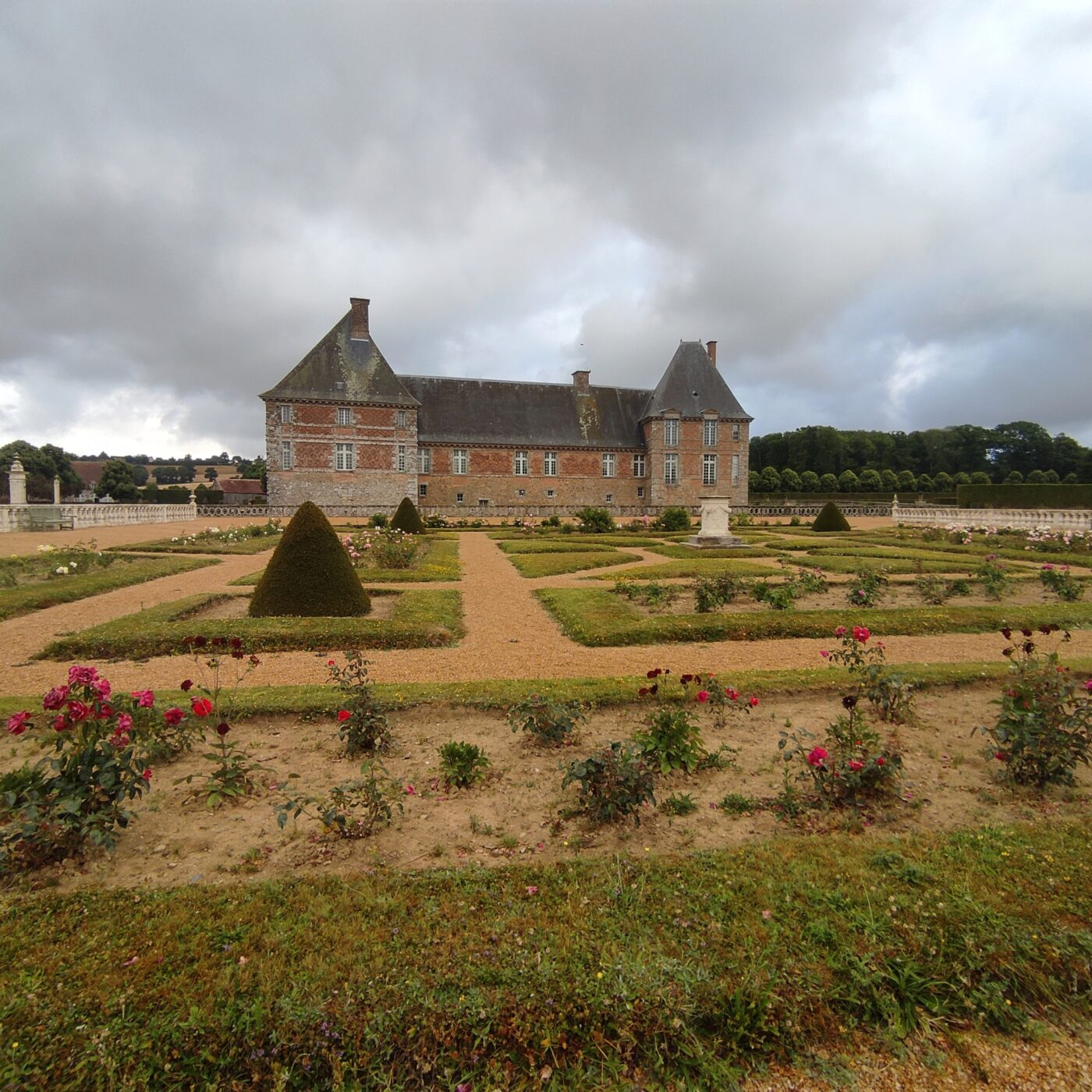 Visite du château de Carrouges : Visite du jardin episode artwork