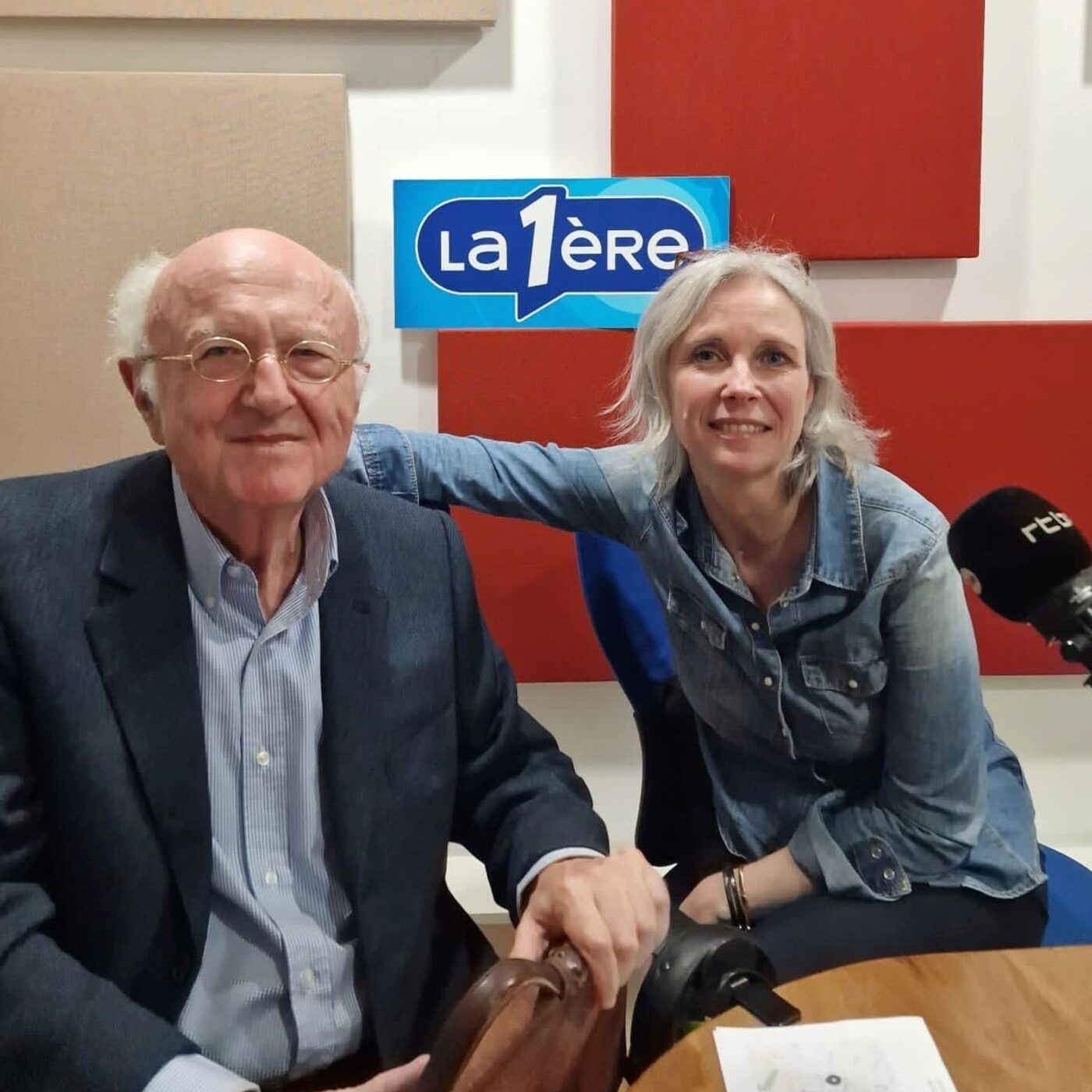 Les petits papiers, interviews d\'artistes