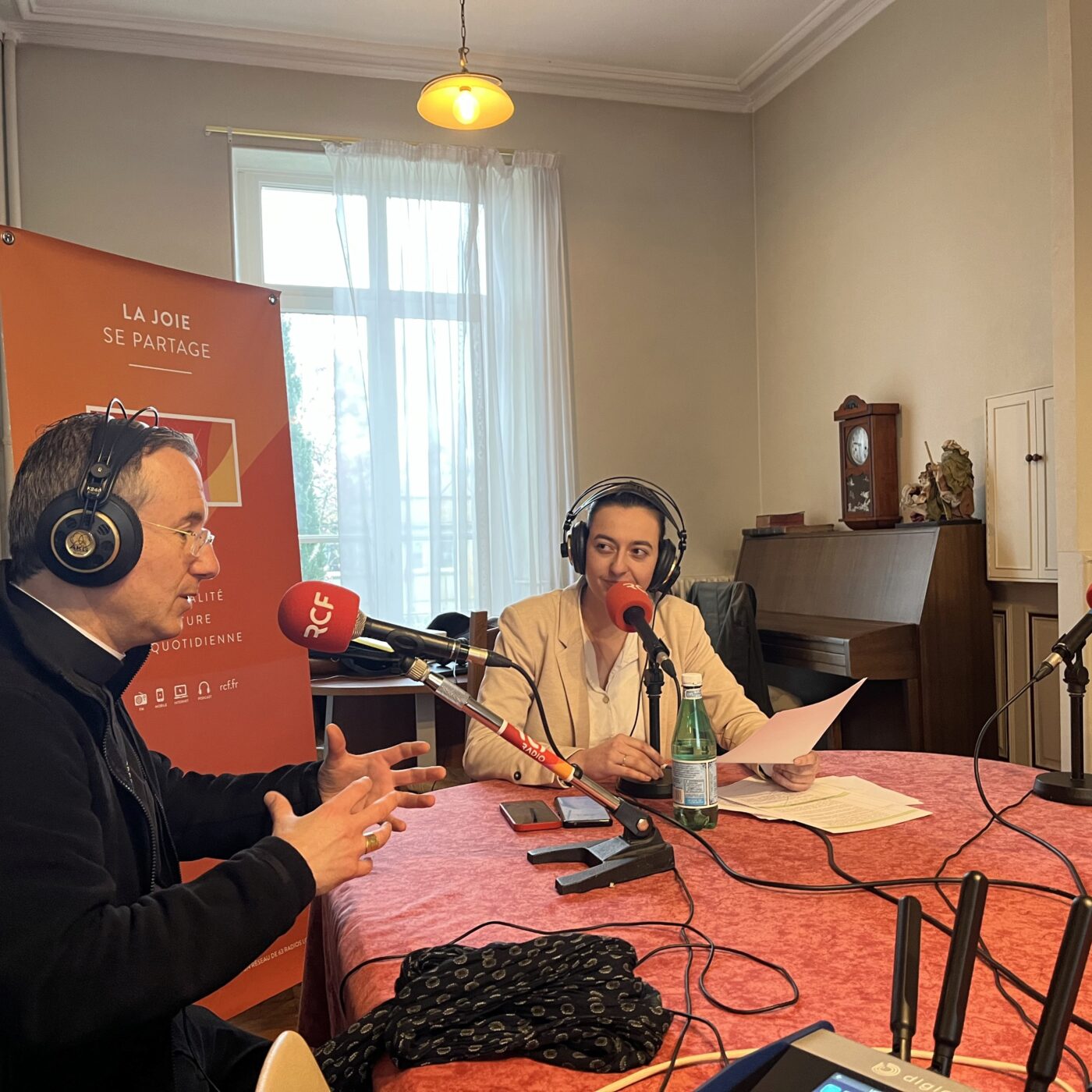 Table ronde à La Ferté-Bernard pour la visite pastorale de Mgr Vuillemin episode artwork
