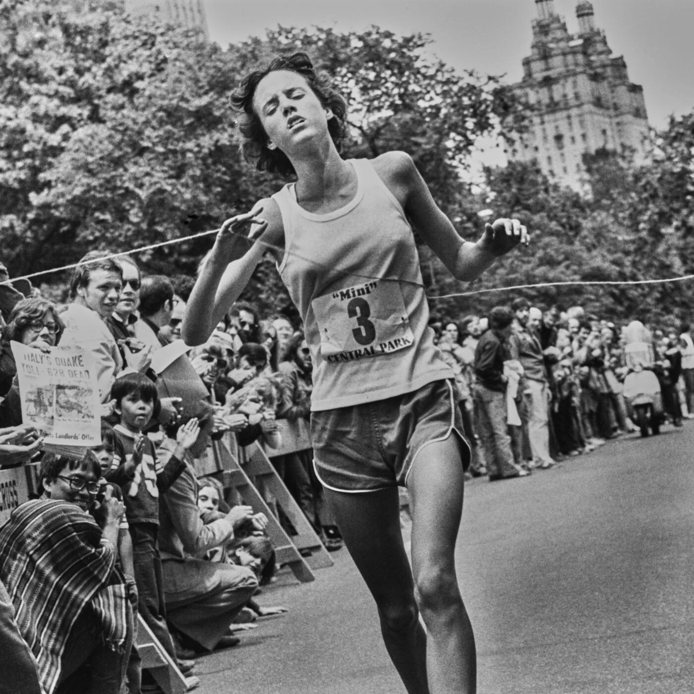 "Si les femmes veulent faire du sport, ça doit être esthétique, tout en gentillesse" : le sport féminin dans les médias, un long combat episode artwork