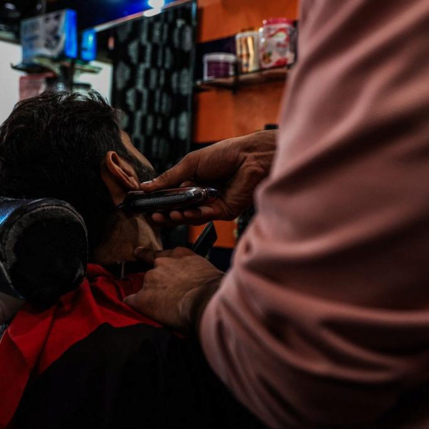 Cheveux 3/5 - En coupe réglée