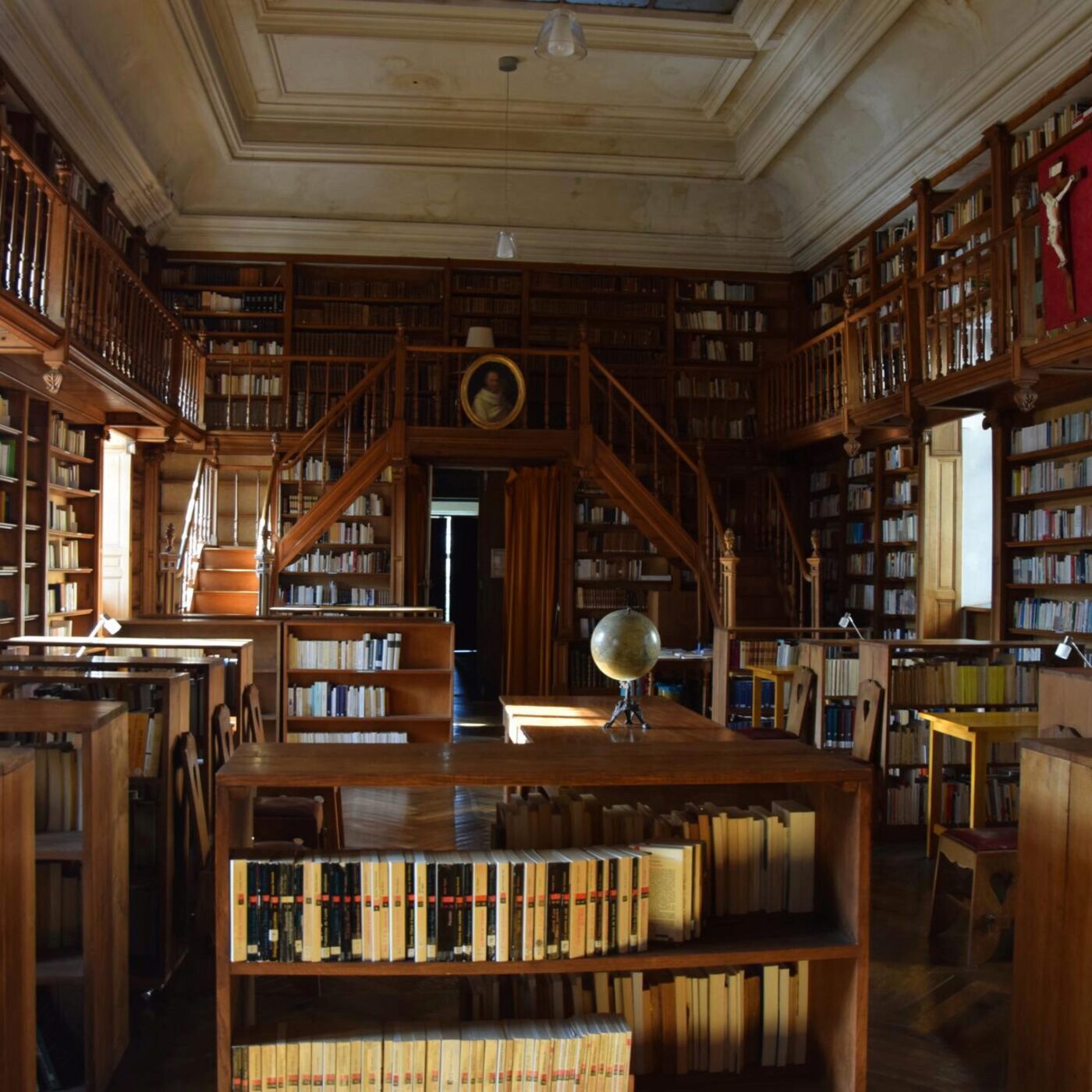 Abbaye de Mondaye 4 : la bibliothèque episode artwork