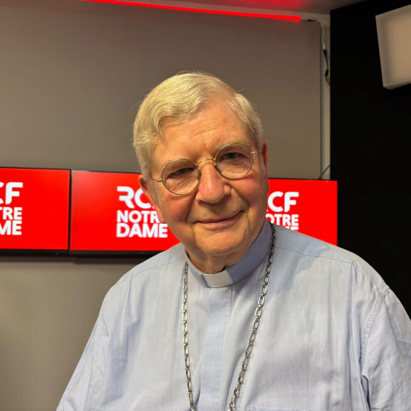 "Depuis qu'ils n'ont plus de pouvoir temporel, les papes ont acquis une force beaucoup plus grande" : Mgr Laurent Ulrich publie un ouvrage sur la paix
