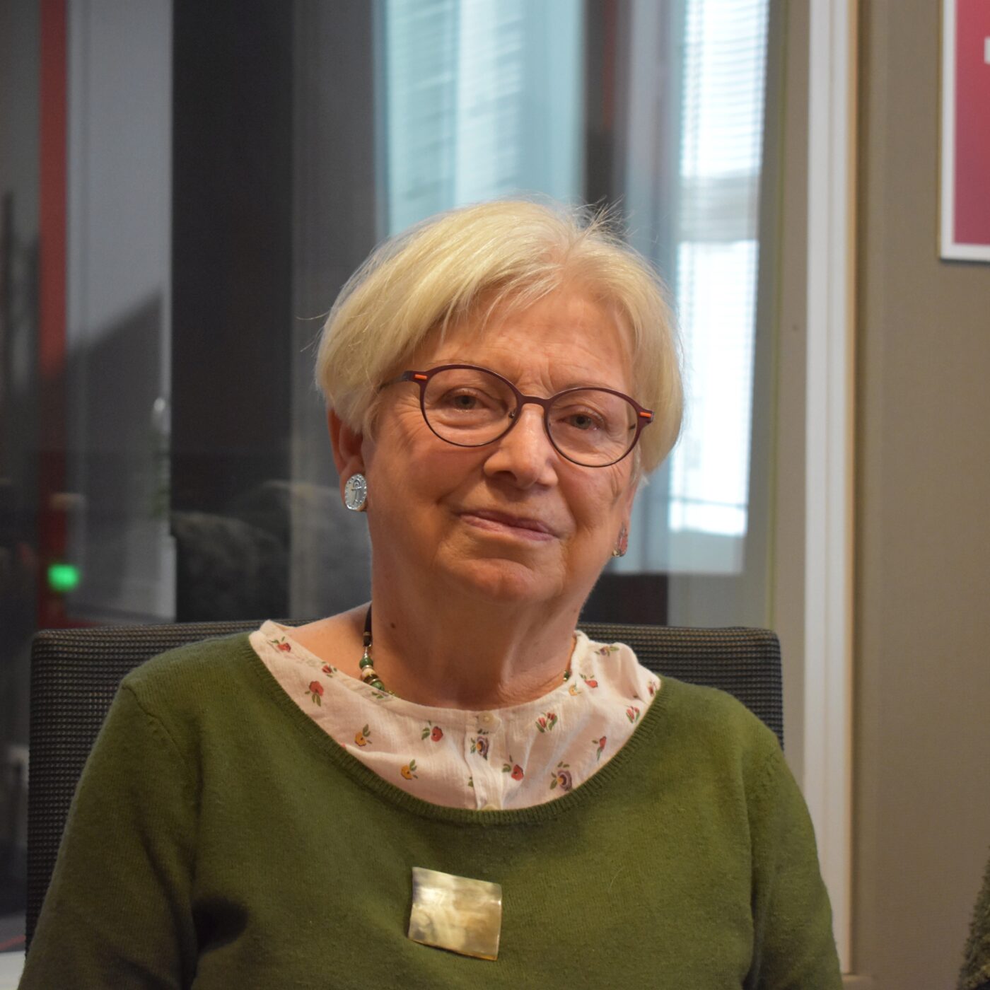 Cécile Parent, présidente de l'association 2 Peuples / 2 Etats episode artwork