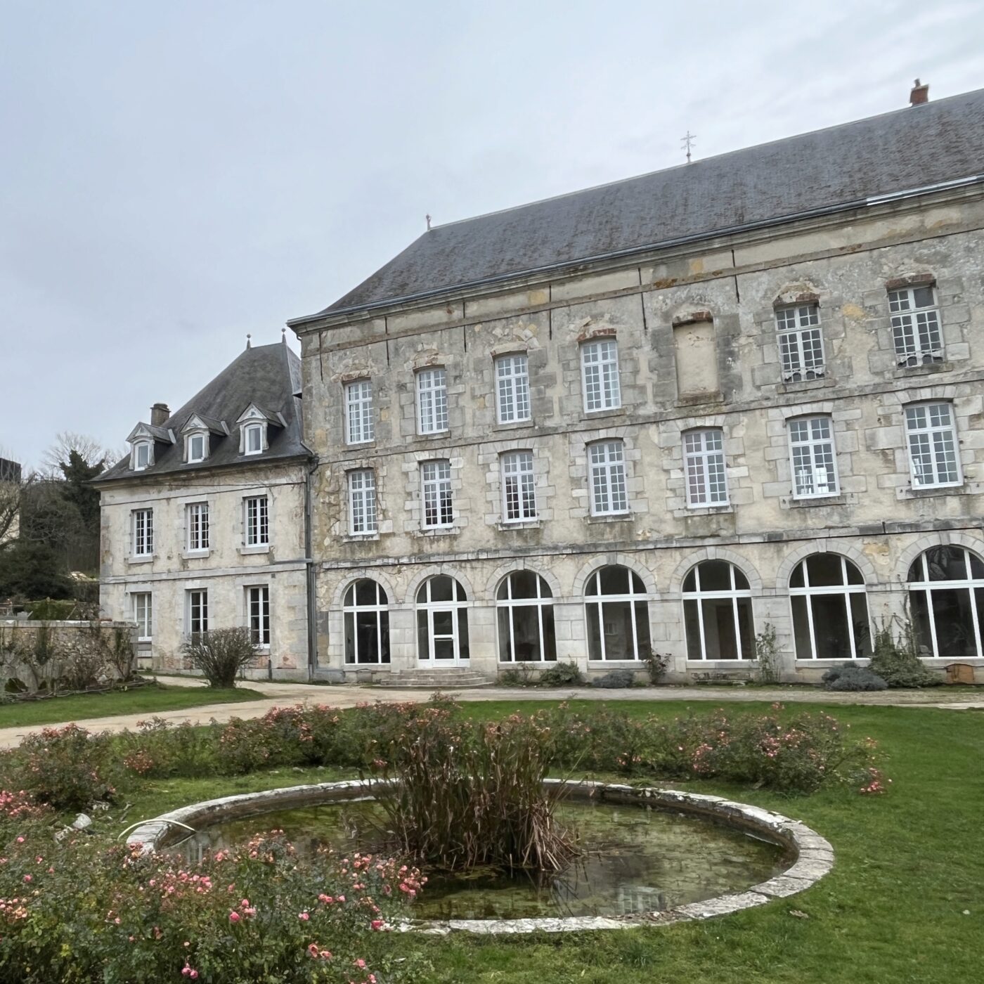 L'église abbaye de Orbais l'Abbaye episode artwork