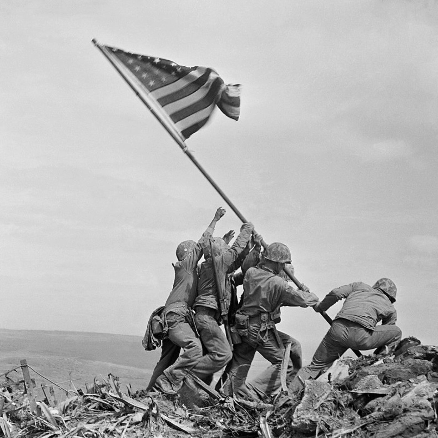 23 février 1945: Une photo symbole d'une bataille: Iwo Jima episode artwork