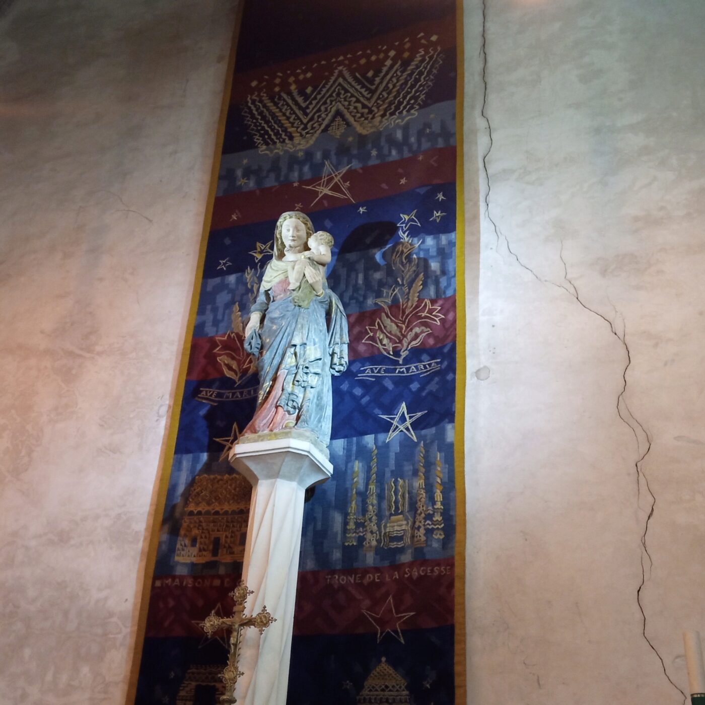 La paroisse de Saint-Lô lance un jubilé en l'honneur de Notre-Dame du Pilier episode artwork