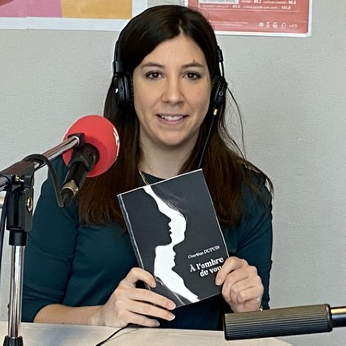 Charlène Dupuis, auteure d'un premier roman episode artwork