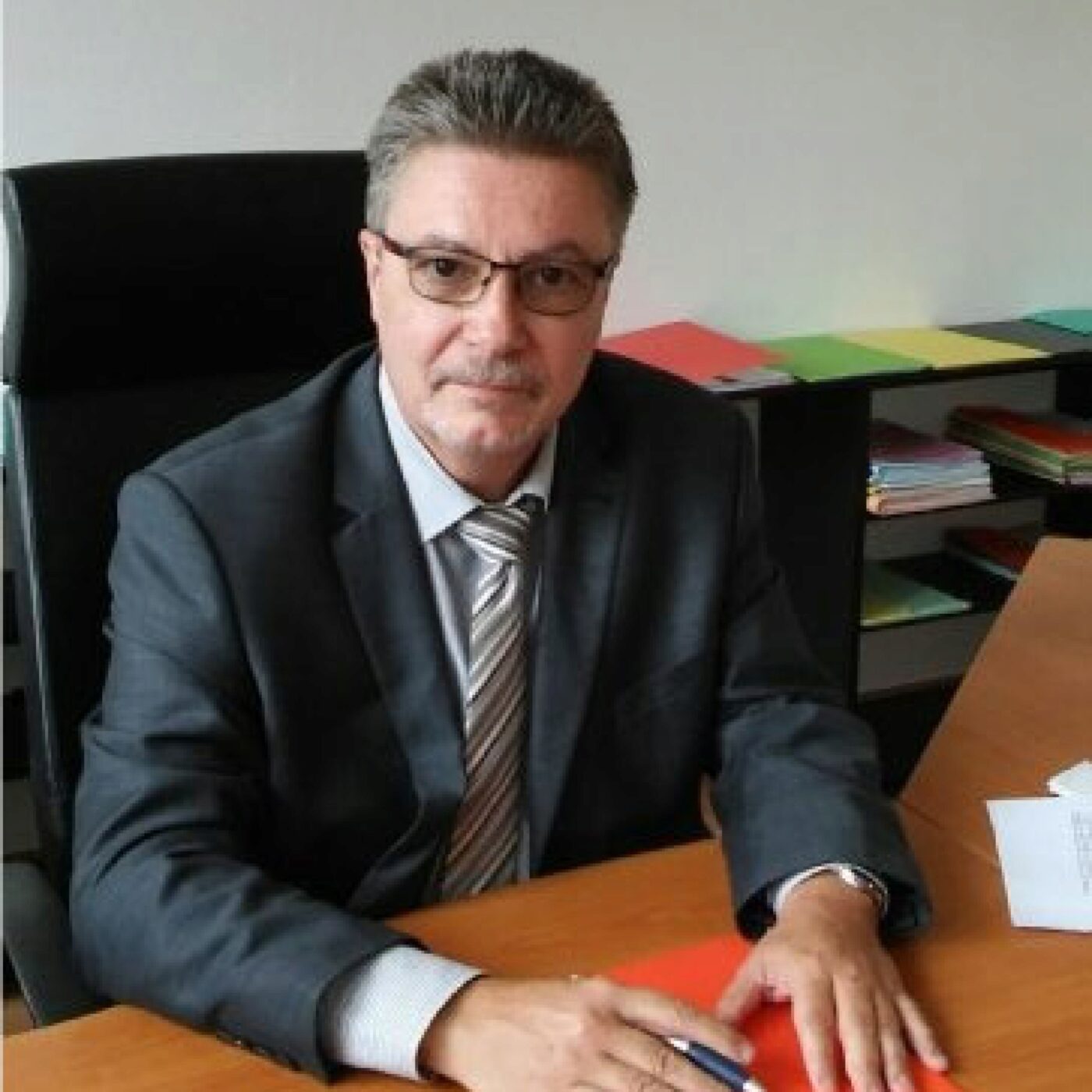 Frédéric Bablon, directeur académique de Haute-Savoie, parie sur une "rentrée sereine" episode artwork