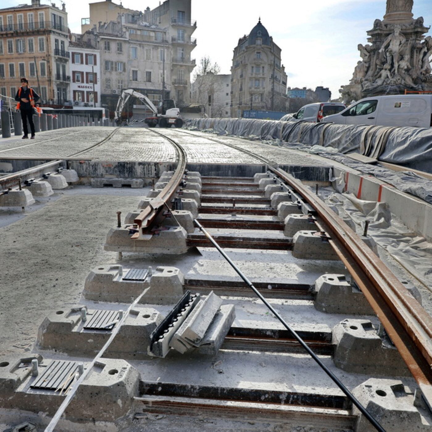 Le chantier du tramway sur la place Castellane à Marseille episode artwork