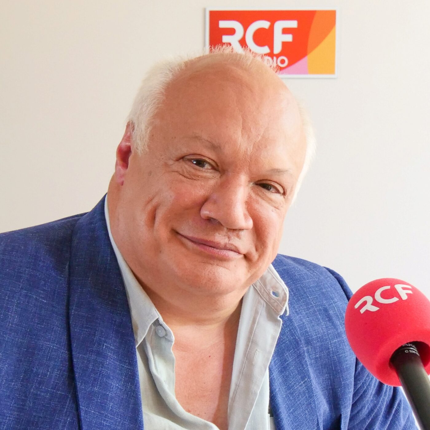 Éric-Emmanuel Schmitt : « Mes racines sont dans le ciel » episode artwork