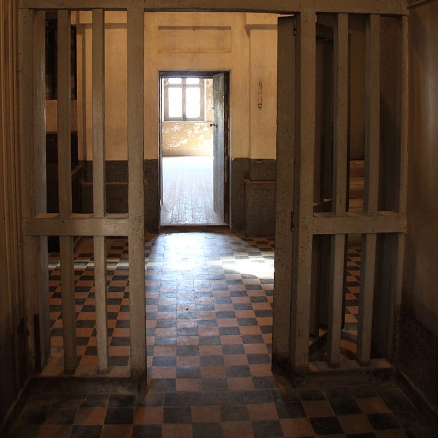 La joyeuse prison épisode 3 : on entre dans la prison episode artwork