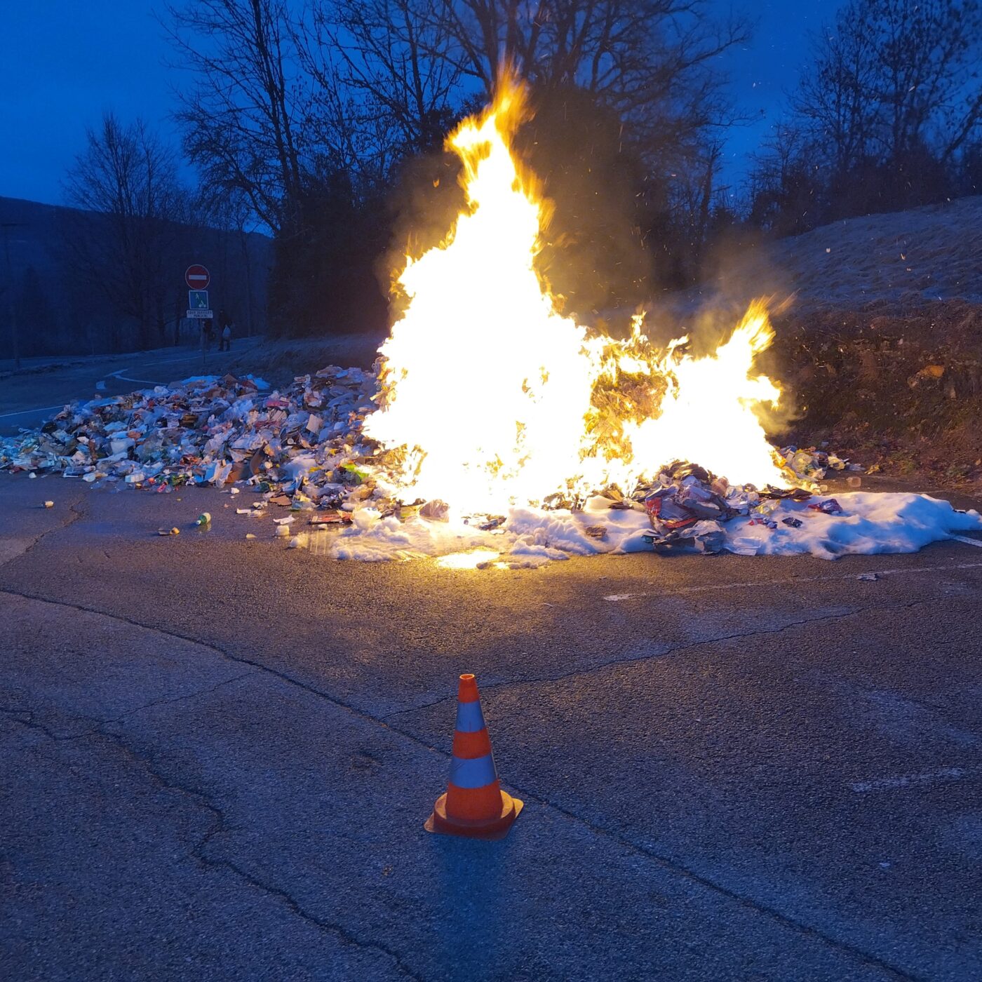 Le Sictom du Haut-Jura hausse le ton face aux incivilités episode artwork