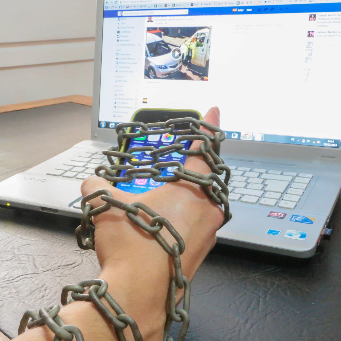 Les réseaux sociaux sont-ils en train de devenir les nouveaux produits dangereux ?