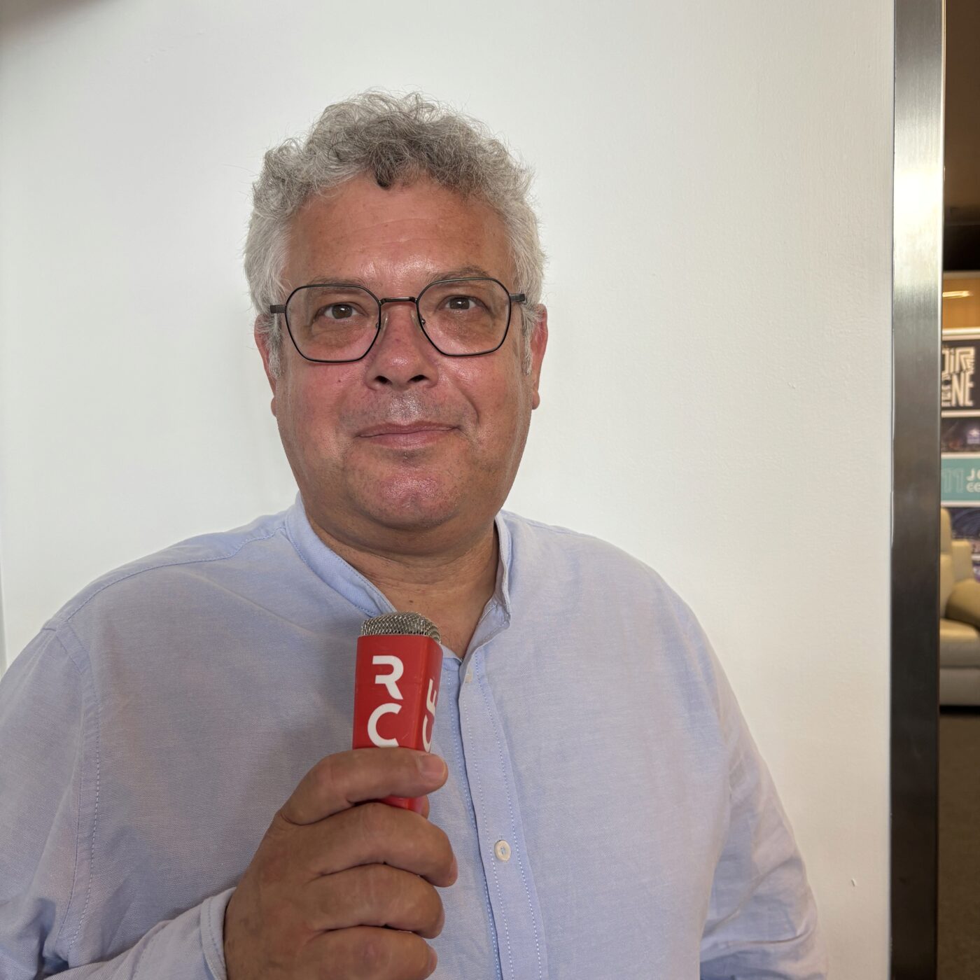 Anthony Smith, député européen membre de La France Insoumise episode artwork
