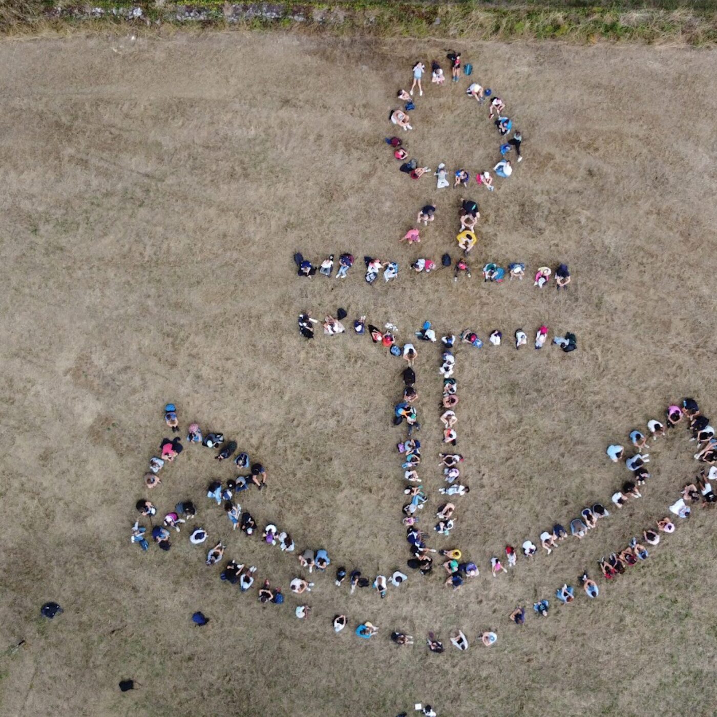 Dans le Finistère, des jeunes du Berry vont s'intéresser à l'écologie intégrale episode artwork