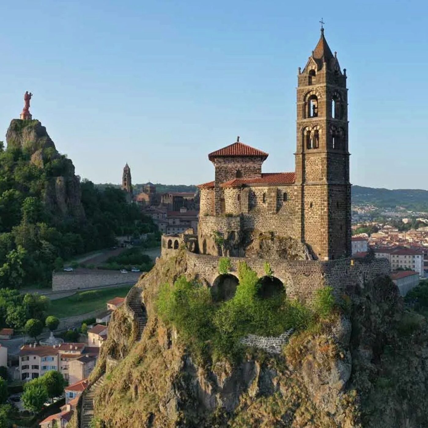 Au Puy-en-Velay, le chemin de Saint-Jacques moteur du tourisme et de l’économie