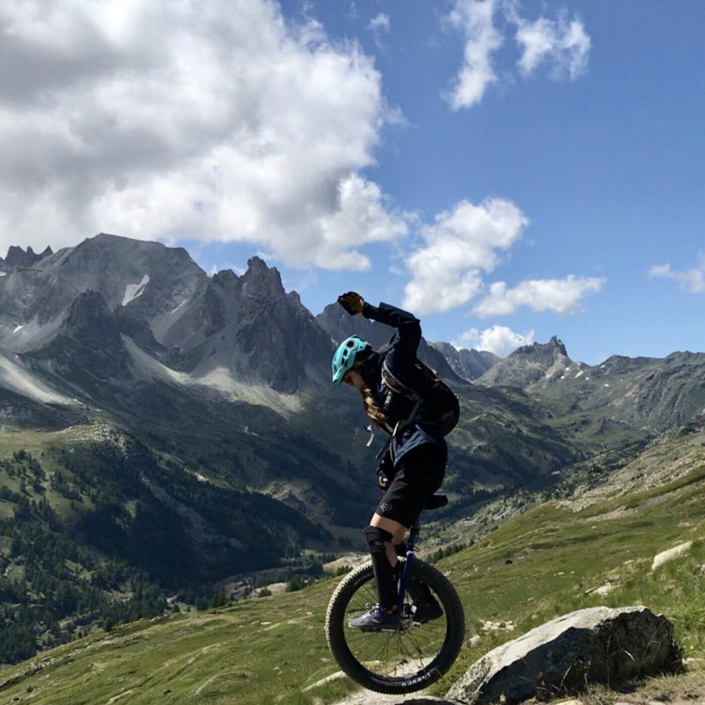 Les meilleurs monocyclistes français ont rendez-vous à Grenoble à la Toussaint! episode artwork