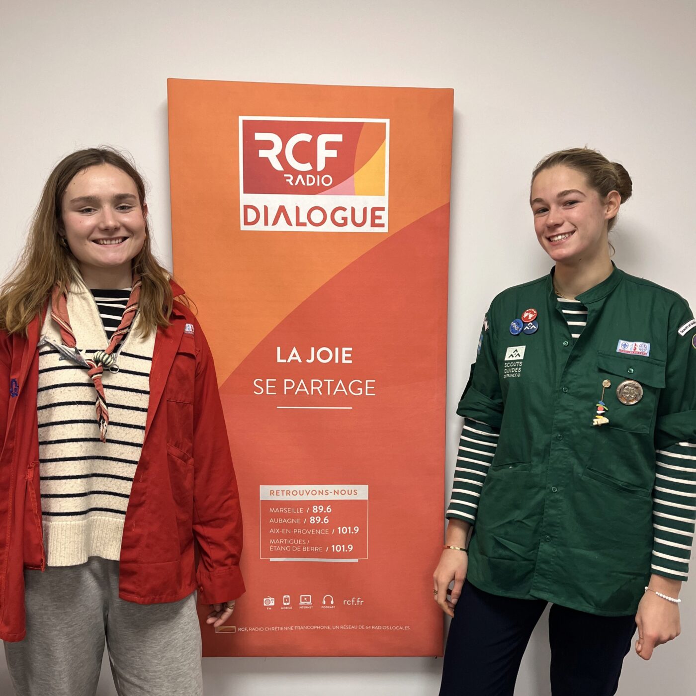 Des scouts vous aident et Hillsong vous propose une soirée louange episode artwork