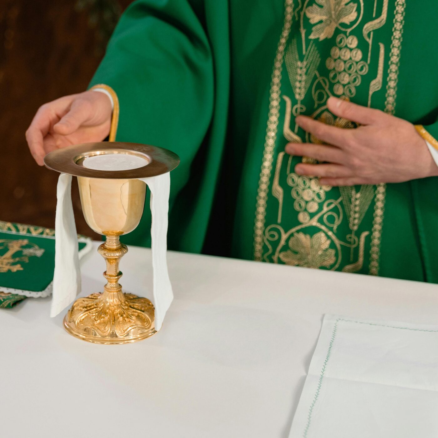 Carême : défi personnel, ou temps à célébrer ensemble ? 3/5 A la Table de Dieu