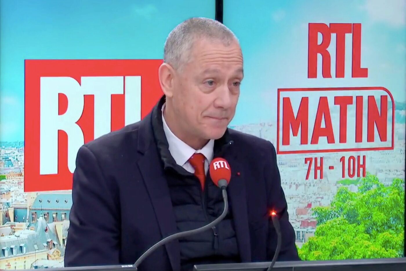 Le général Daoust, après la découverte d'ossements dans l'affaire Jubillar : "Un corps qui n'est pas enterré profondément accélère la décomposition"