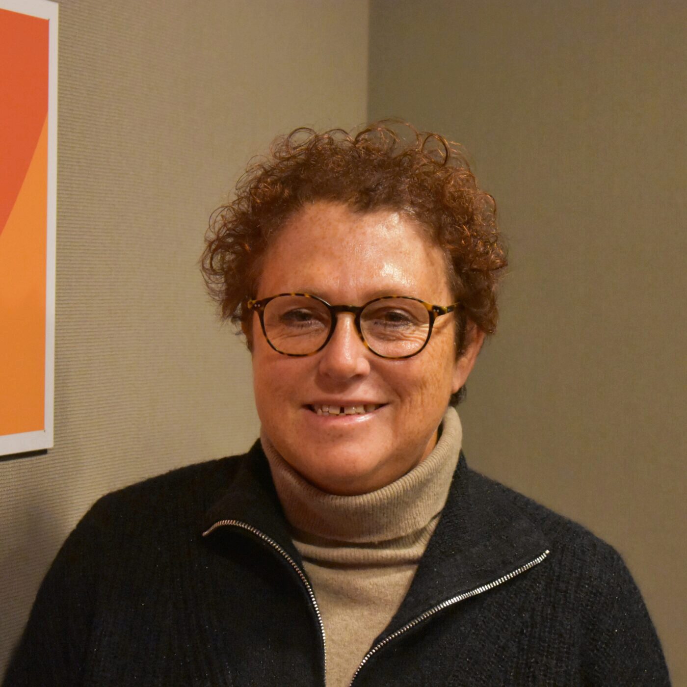 Pascale Fournier, réalisatrice du documentaire "Refaire famille" episode artwork