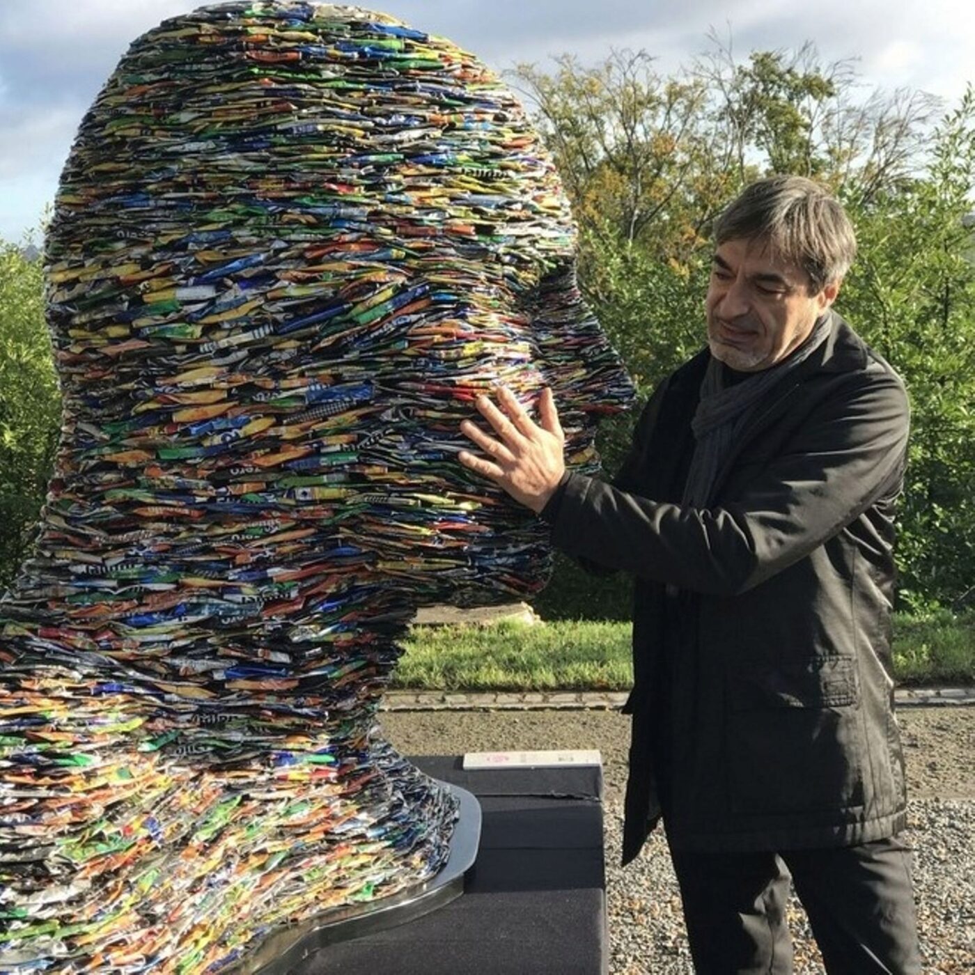 Mons vaut vraiment le Détour (2) : Papilles, frites, budget et sculptures de métal