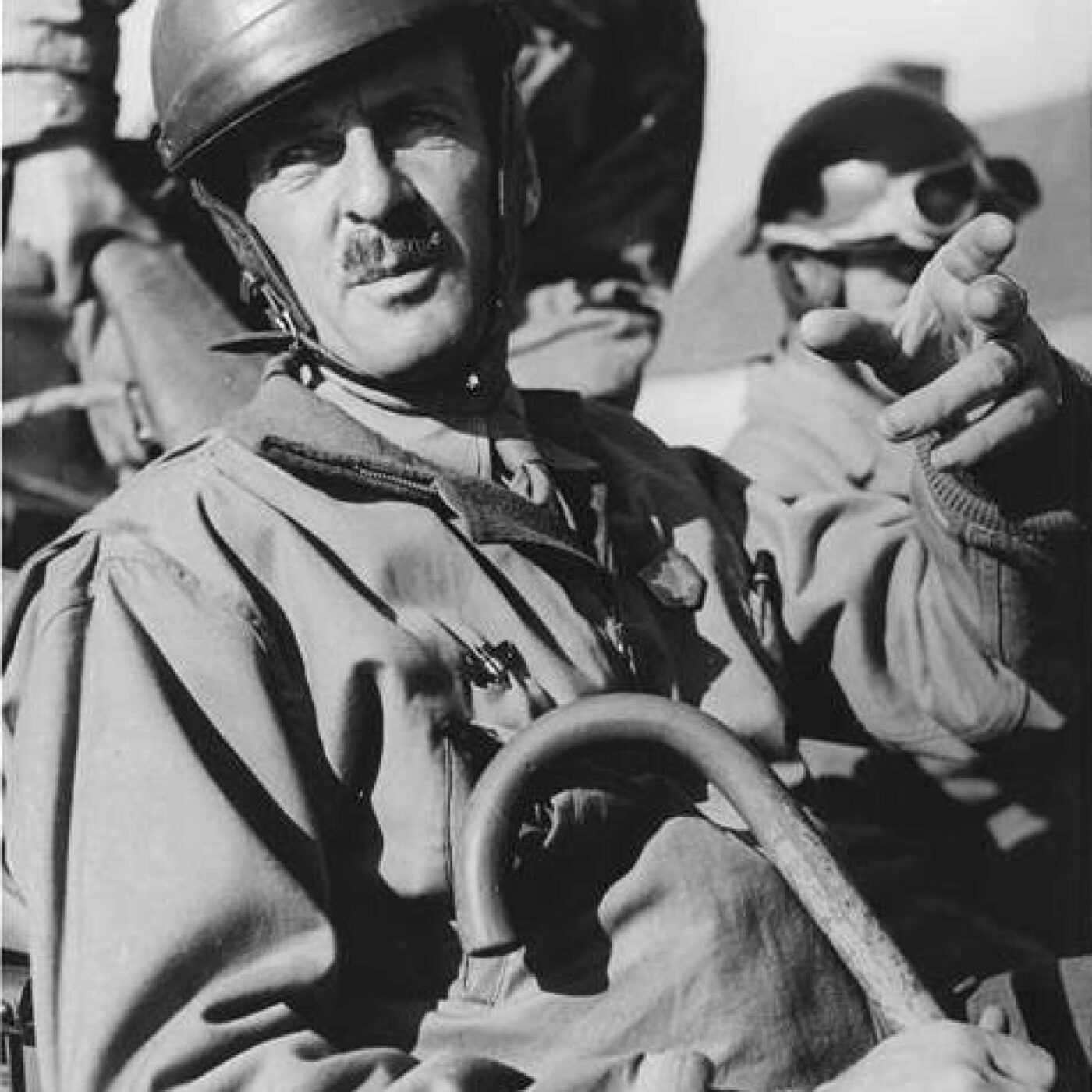 28 novembre 1947: Le Général Leclerc meurt dans un accident d'avion episode artwork