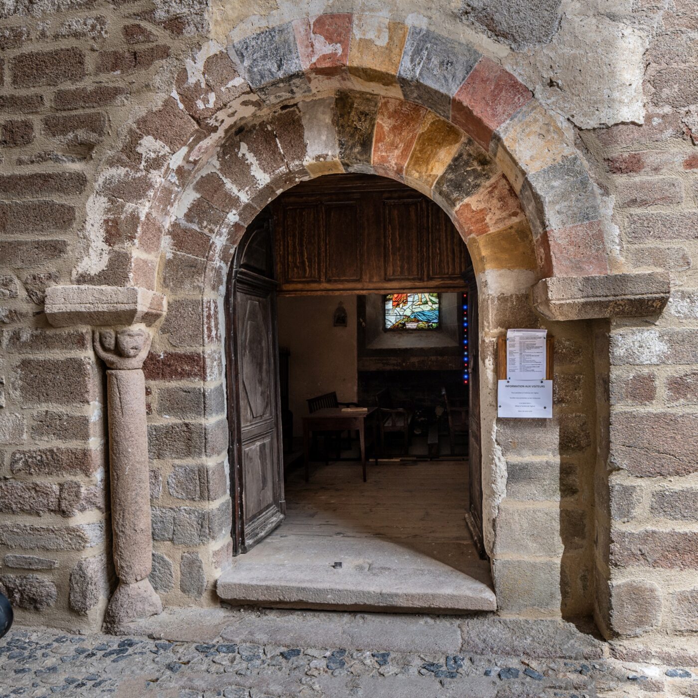 La restauration d'une église en Haute-Loire révèle des mystères episode artwork