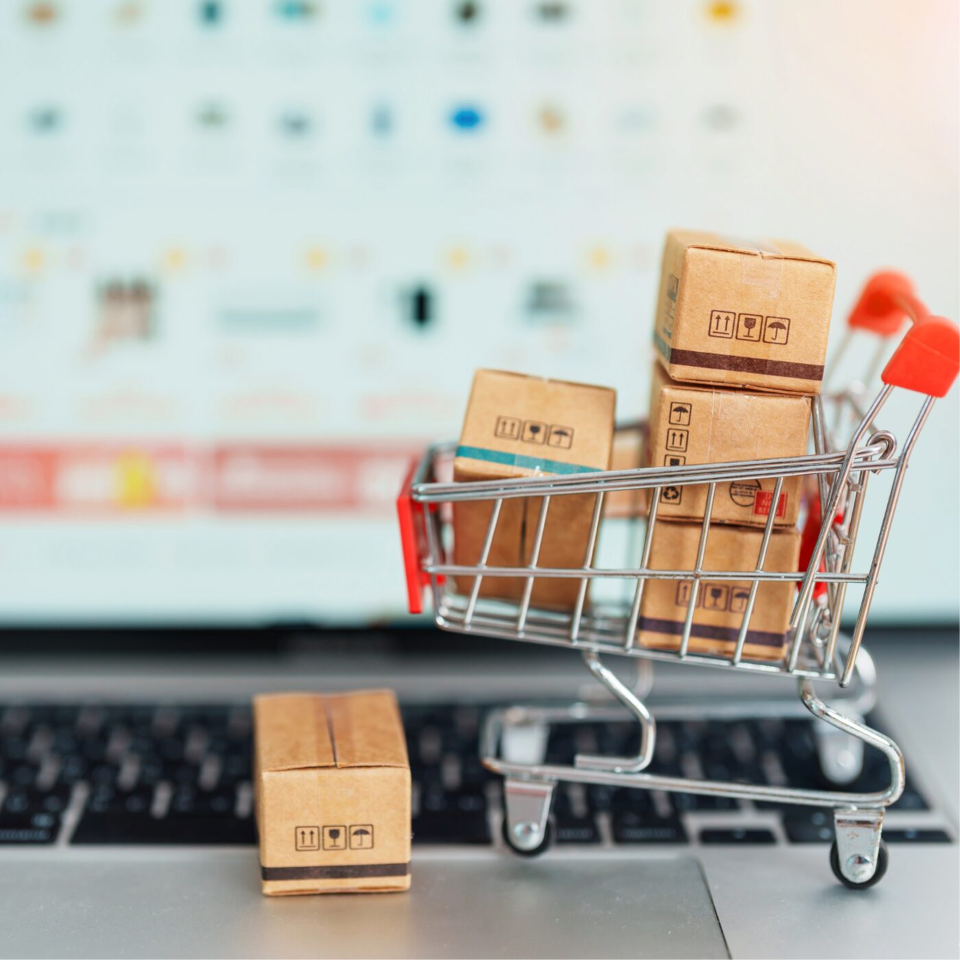 Petits colis, gros enjeux : l'UE face à l'invasion du e-commerce chinois episode artwork